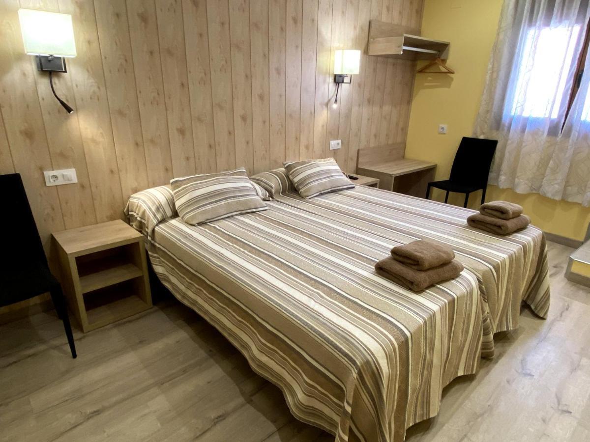 Apartamentos De Turismo Rural Las Eras Castelserás Kültér fotó