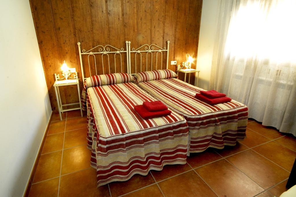 Apartamentos De Turismo Rural Las Eras Castelserás Kültér fotó